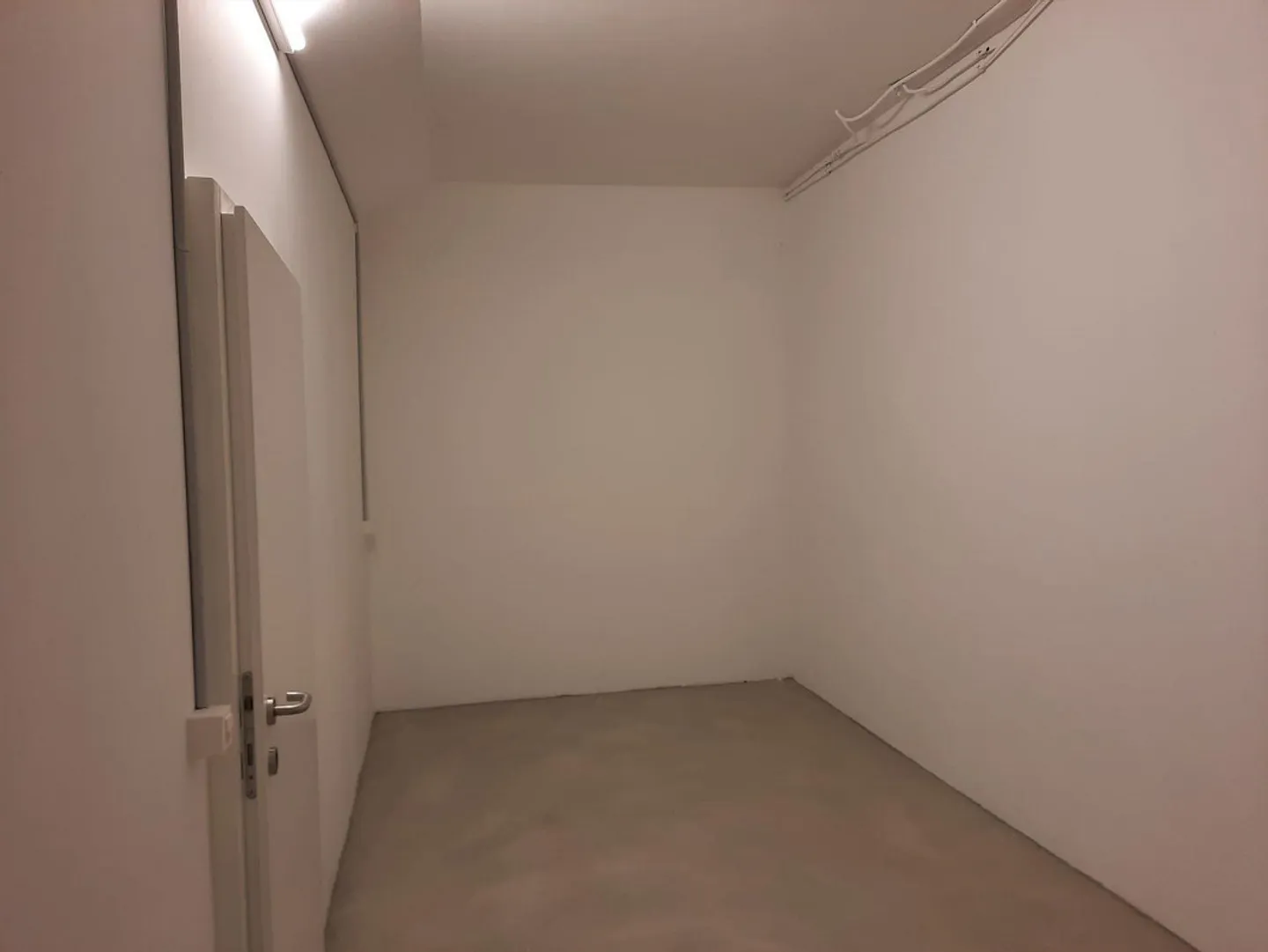 Dispo room / Storage room for rent - Photo 1 of 2