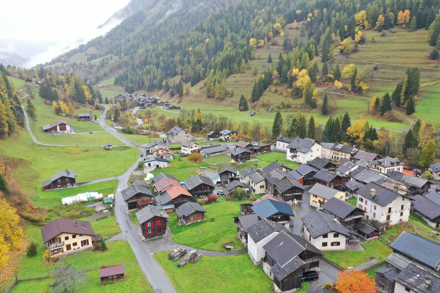 Praz-de-Fort - Beautiful village house for renovation, in the heart of the village. - Photo 24 of 25