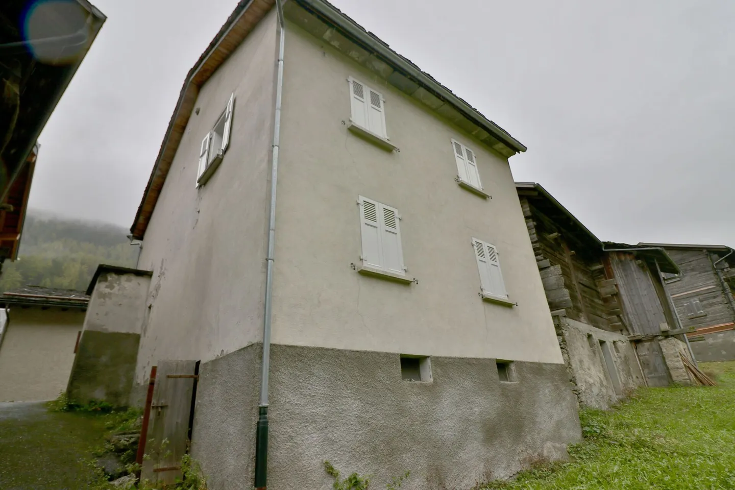 Praz-de-Fort - Beautiful village house for renovation, in the heart of the village. - Photo 19 of 25