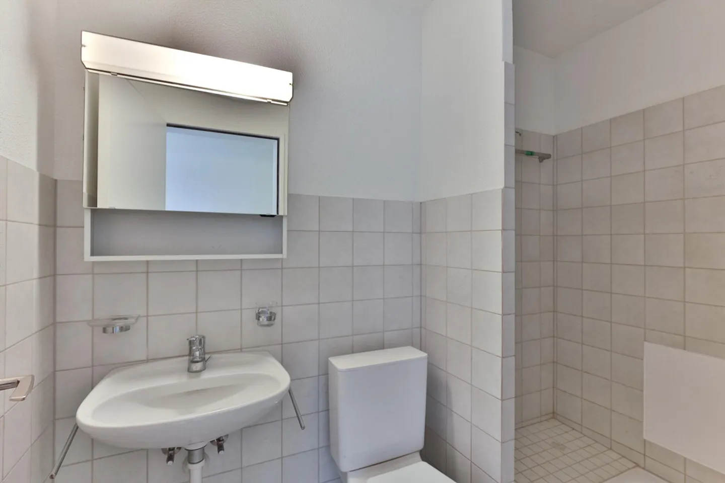 Central, spacious 4½-room apartment - Photo 5 of 10