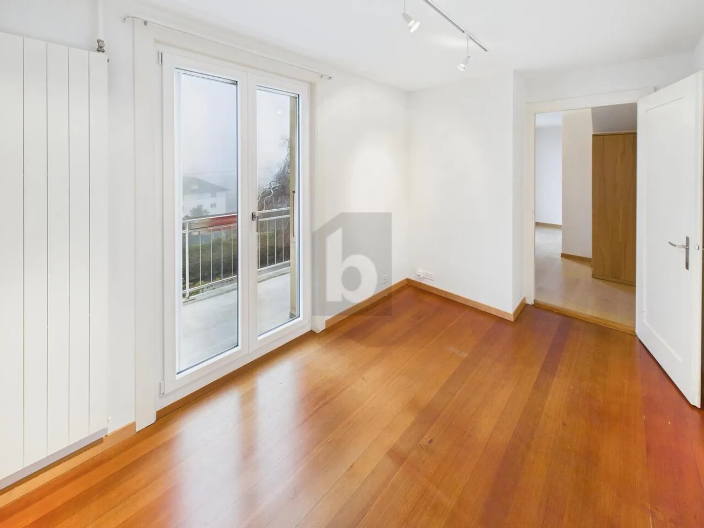 SPACIEUX AVEC JARDIN - Photo 4 sur 6