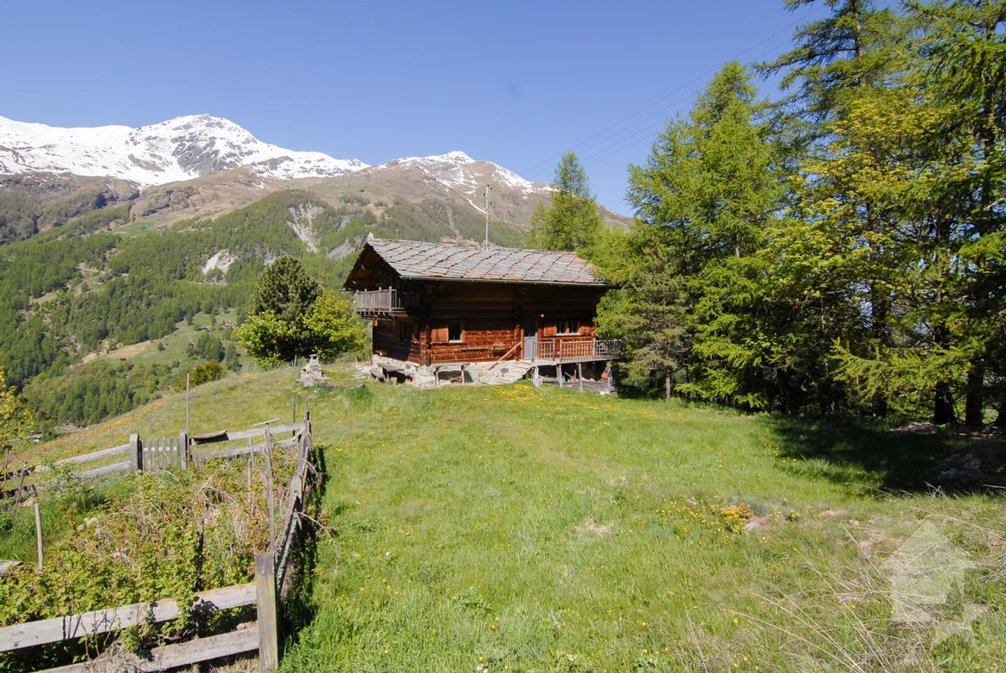 Chalet with privileged view of the Dent-Blanche and the Glaciers - Photo 1 of 15
