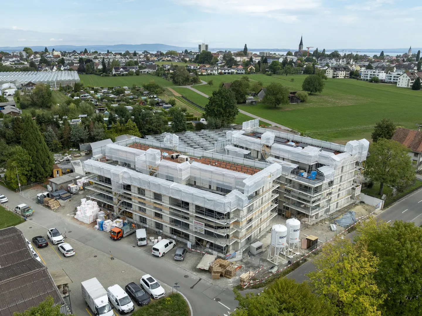 4.5-room penthouse with 111m2 of living space and 65m2 southwest terrace - geho - Photo 1 of 8
