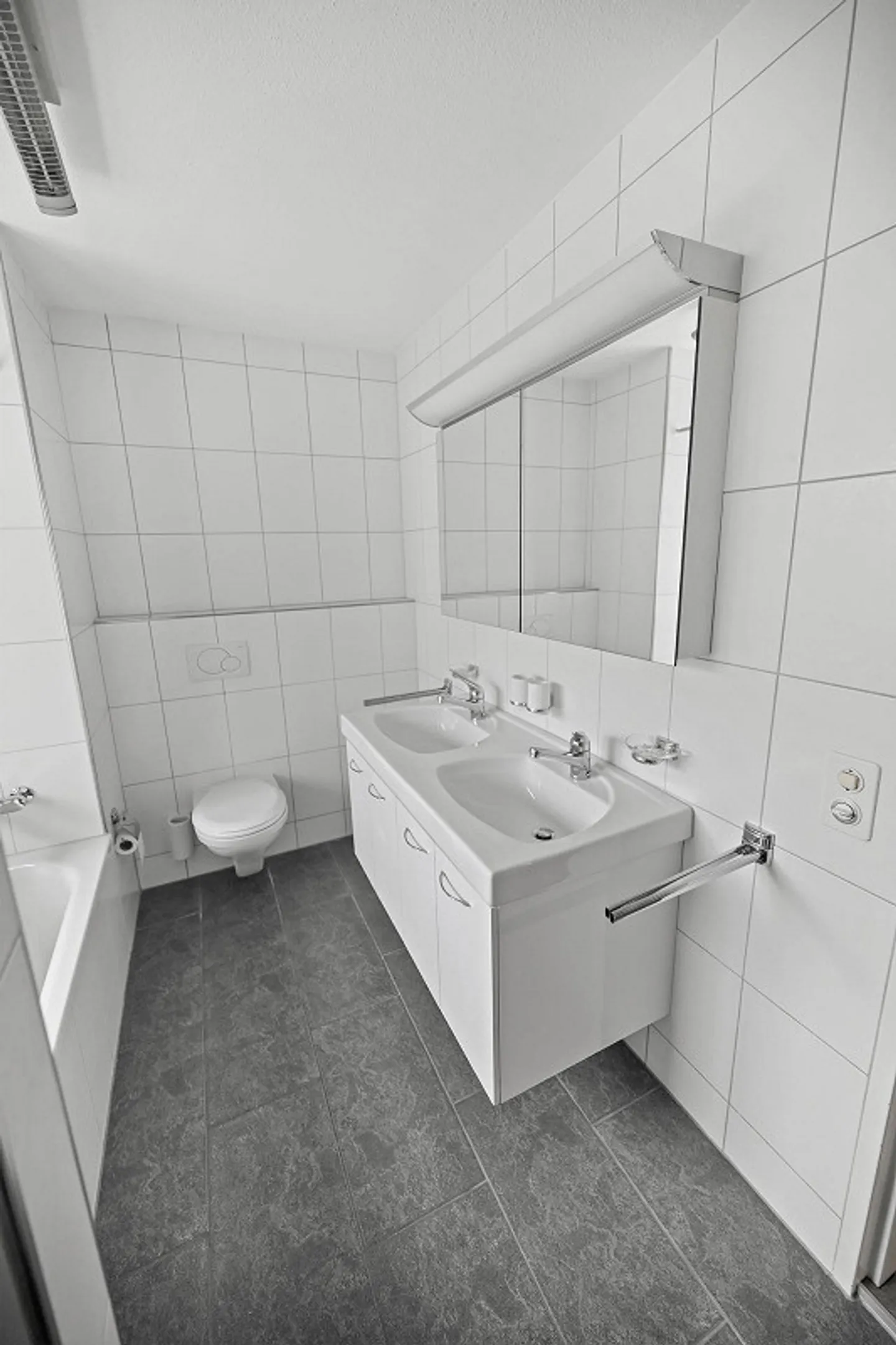 Charming 4.5-Room Semi-Detached House in Wettingen - Photo 12 of 22