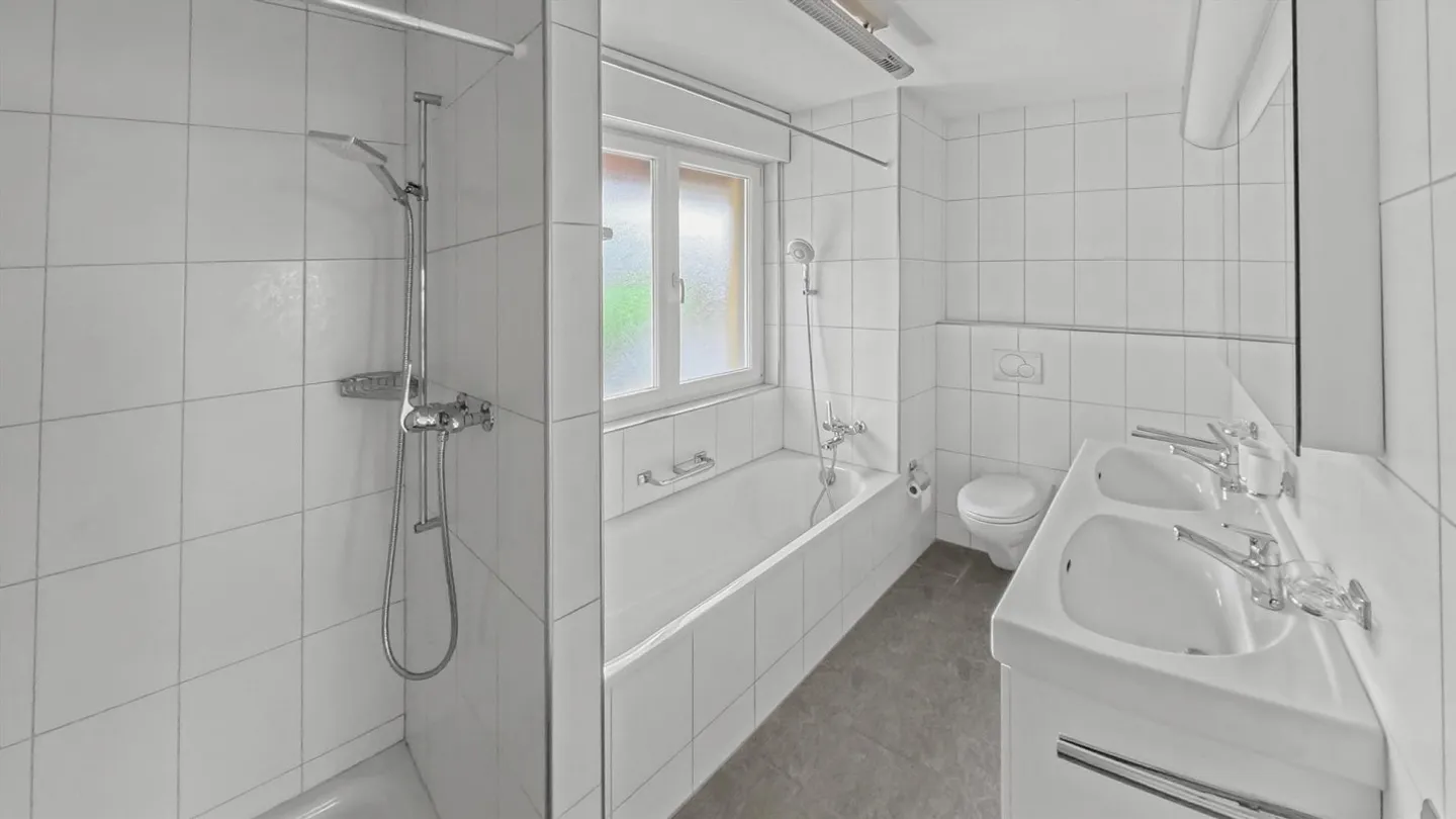 Charming 4.5-Room Semi-Detached House in Wettingen - Photo 13 of 22