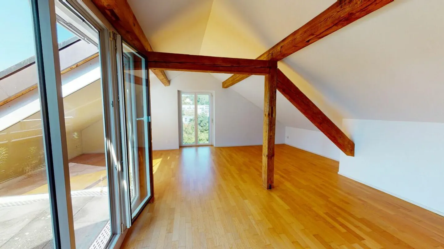 Cozy Attic Apartment in a Quiet Location - Photo 6 of 8