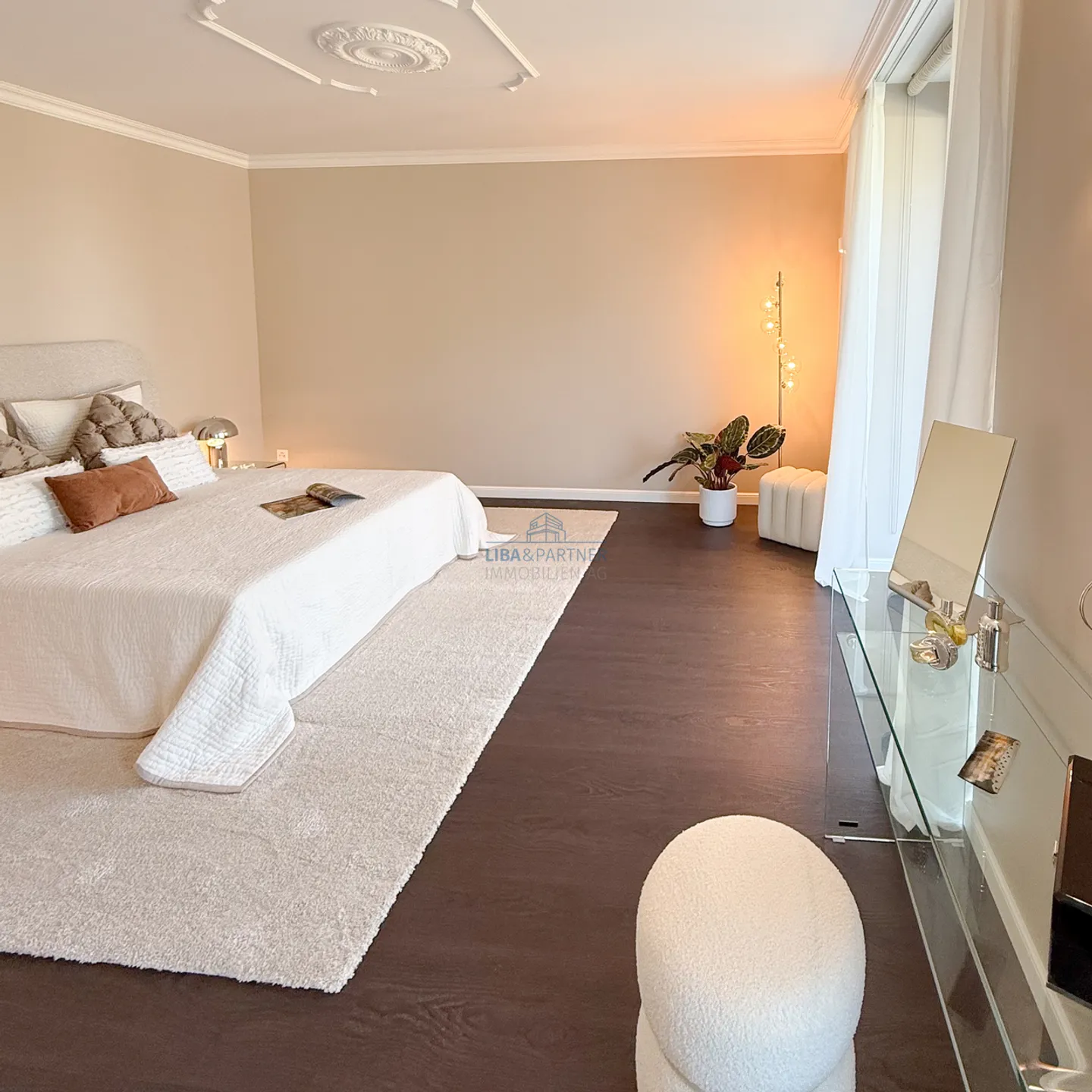 Villa elegante in posizione esclusiva a Muttenz - Foto 10 di 14