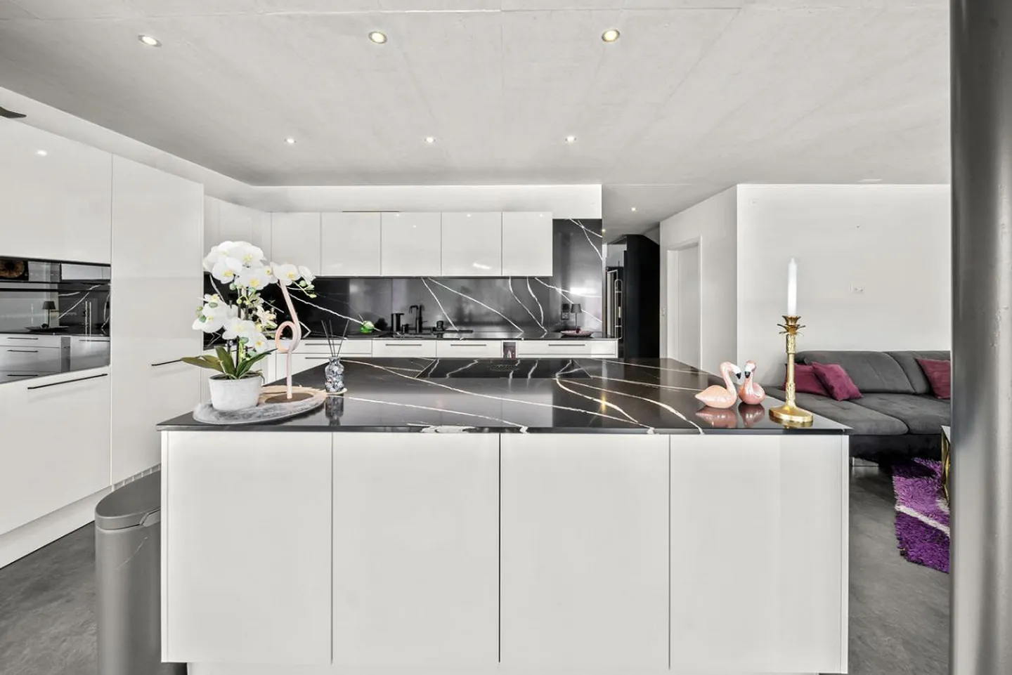 Spacious single-family home with many possibilities in Möhlin - Photo 4 of 12
