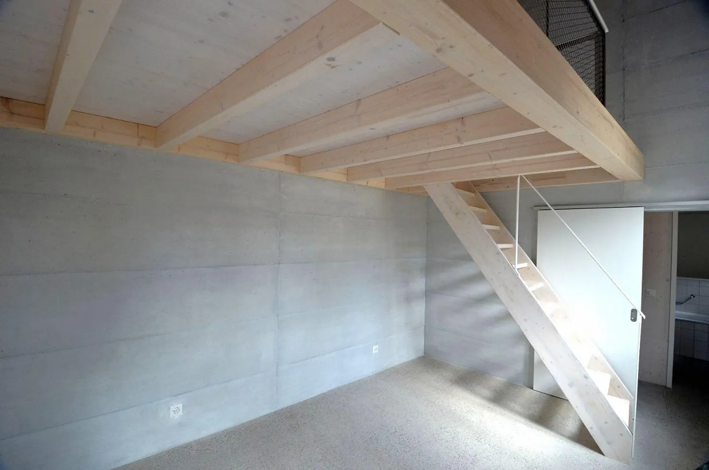 Beaucoup d'espace pour vivre - élégante maison familiale de 5,5 pièces près du village Alls... - Photo 7 sur 13