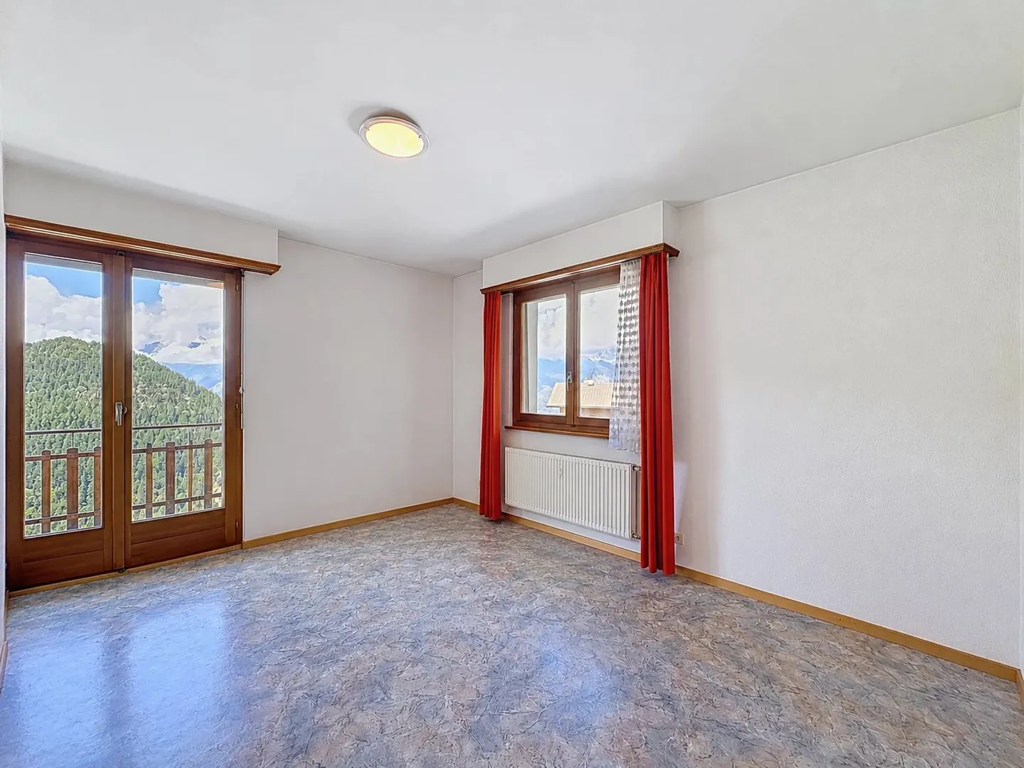 Appartamento 4,5 locali con vista mozzafiato da ristrutturare - Foto 15 di 17