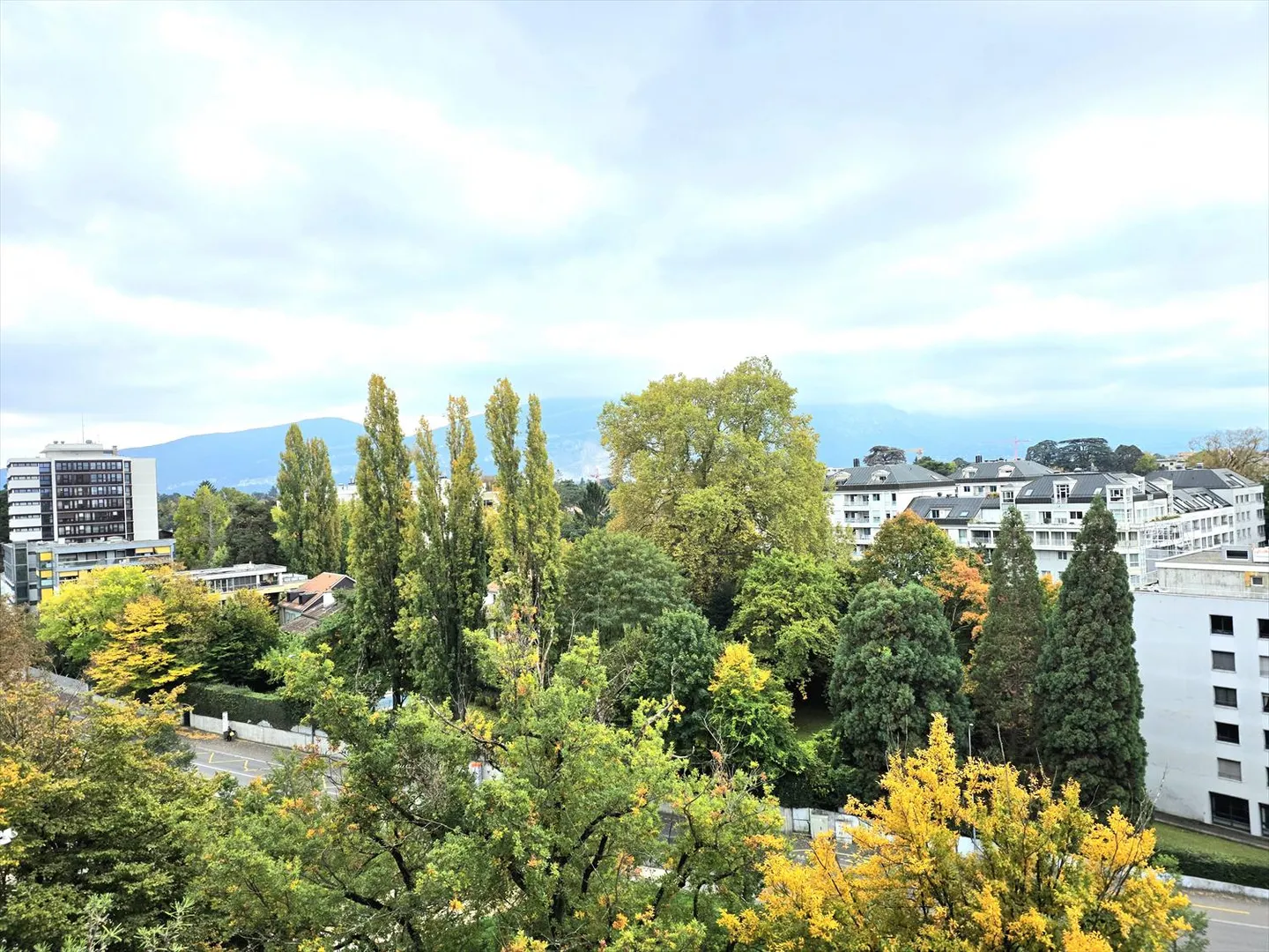 Appartement 5 pièces - Photo 1 sur 9