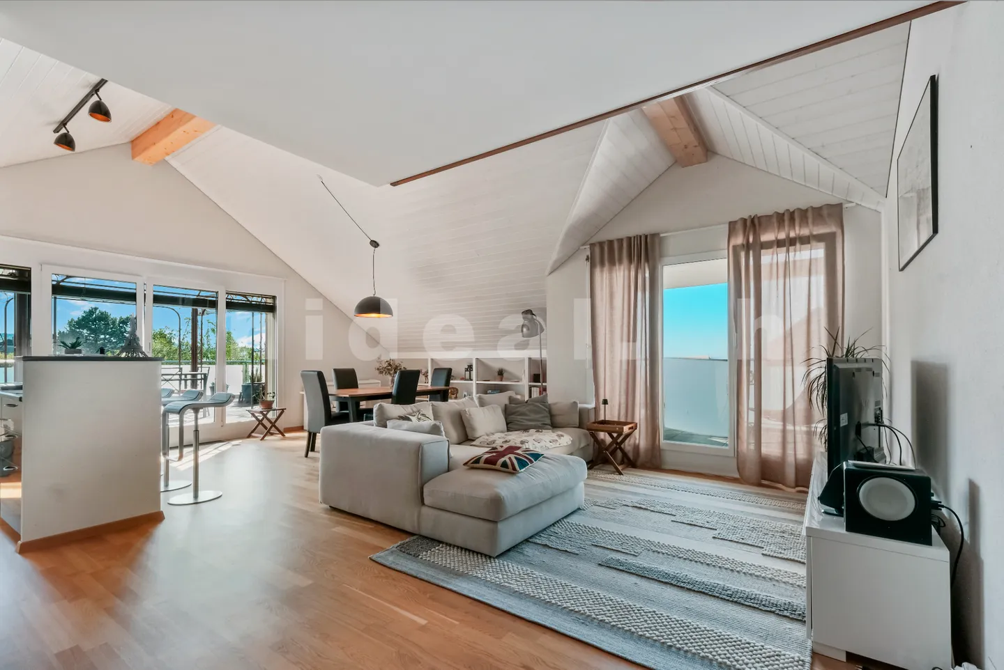 Appartamento luminoso con vista sul Lago di Ginevra! - Foto 4 di 14