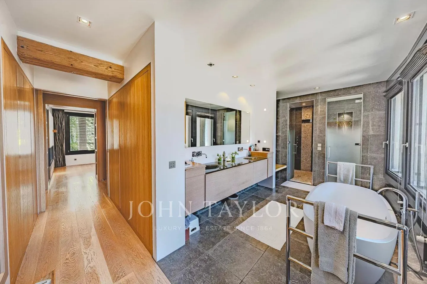 Immobiliare a Commugny: tenuta storica - Foto 9 di 9