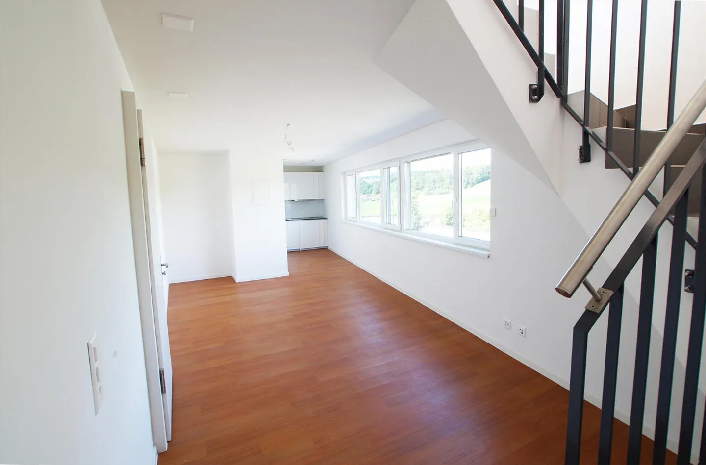 Atelier over 2 floors - Photo 6 of 7