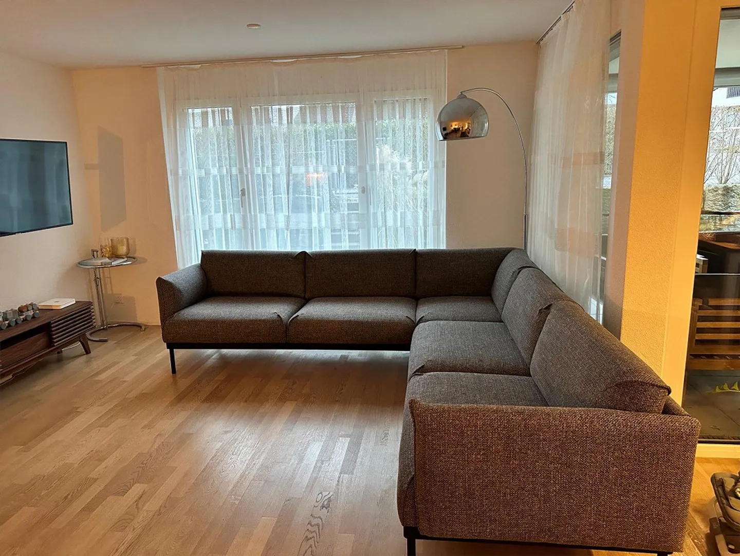 Appartement lumineux de 4,5 pièces avec terrasse incluant une place de parking à Effretikon - à partir de septembre - Photo 3 sur 10