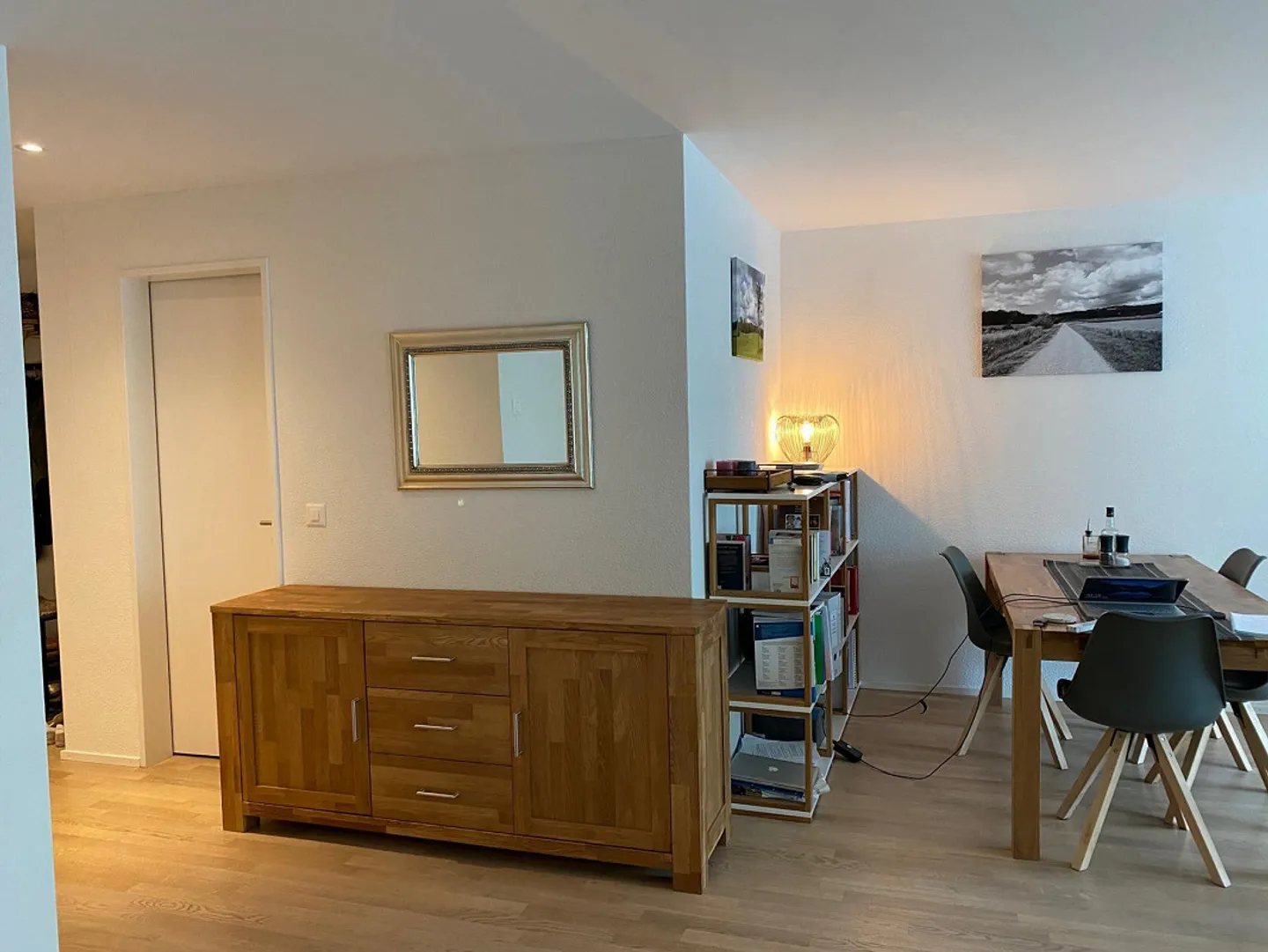 Appartement lumineux de 4,5 pièces avec terrasse incluant une place de parking à Effretikon - à partir de septembre - Photo 4 sur 10