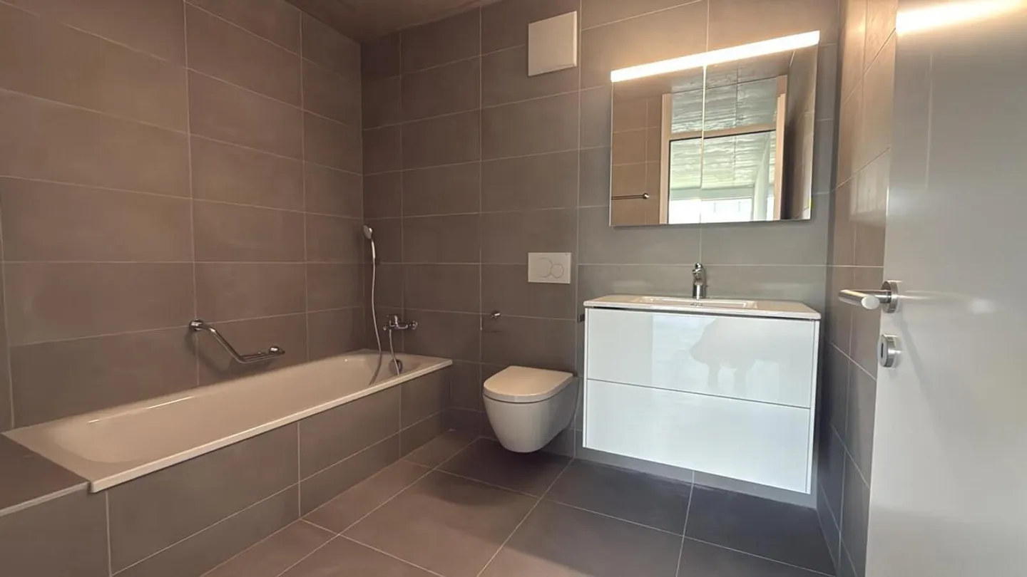 Magnificent penthouse with 4.5 rooms and large balcony - Photo 8 of 12