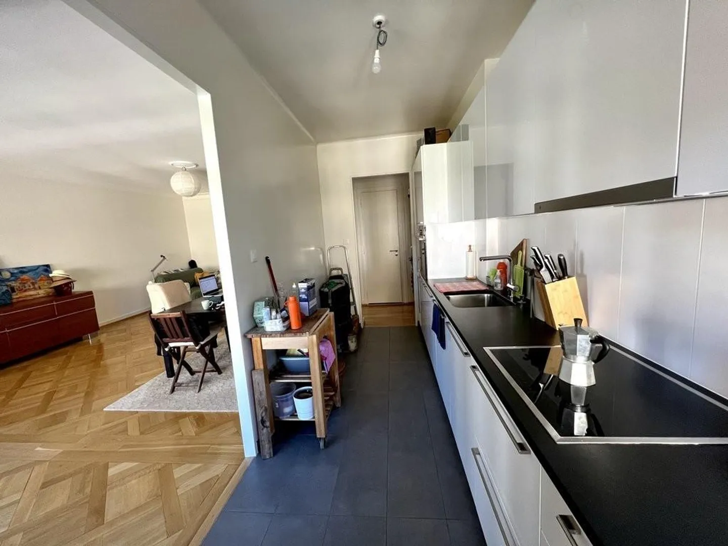 Stunning accommodation in the prestigious Champel district - Photo 3 of 9