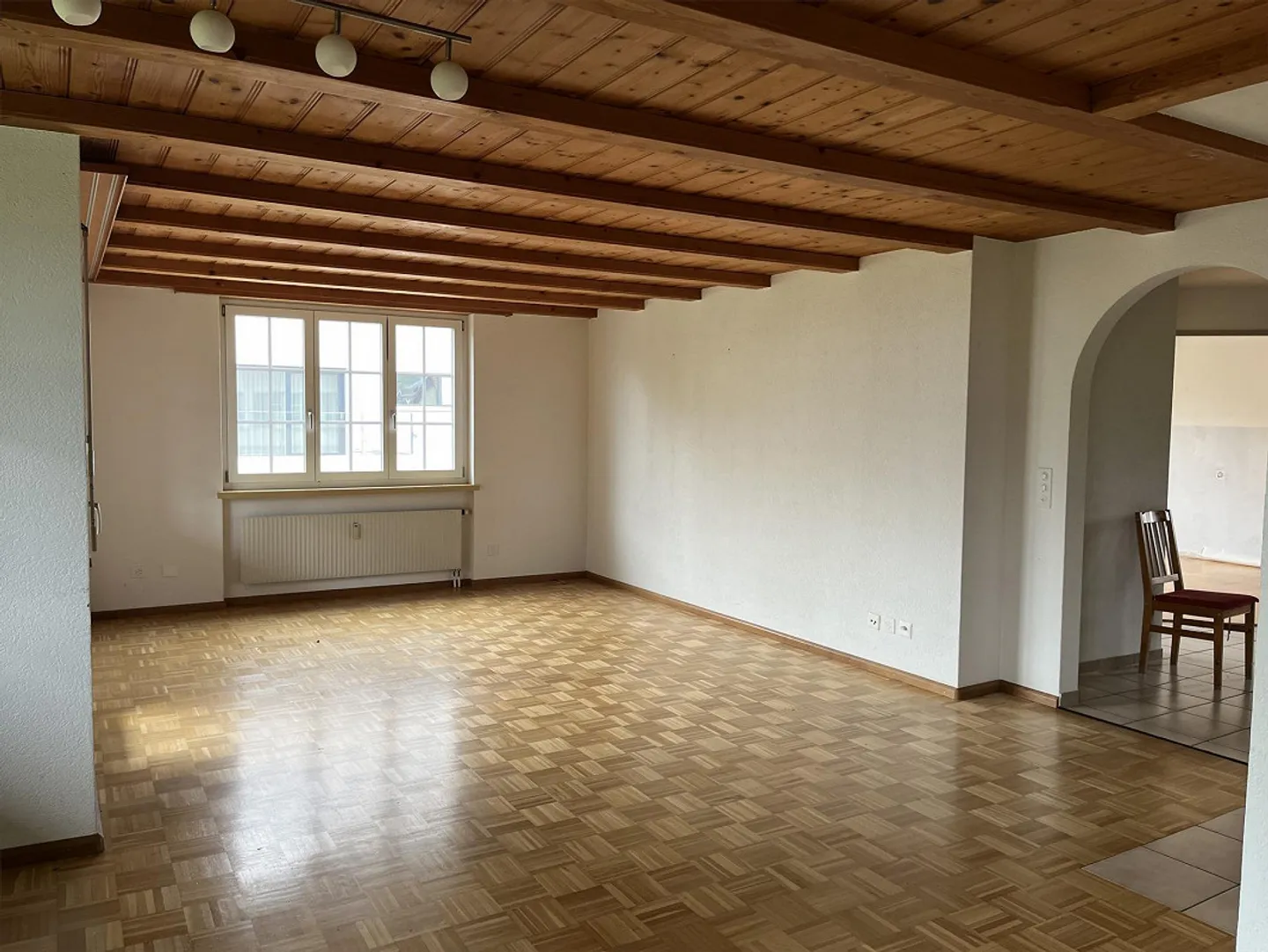 Tolle, ruhige Wohnung mit grossem Balkon - Foto 4 von 14