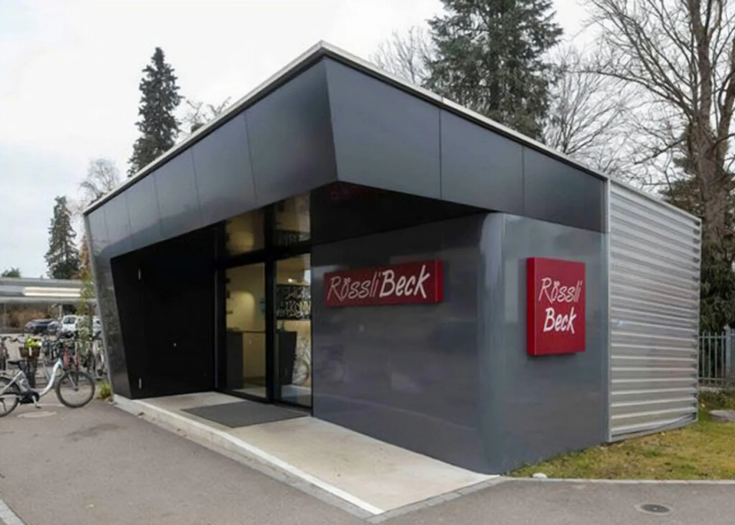 Bahnhof Sulgen - Your new fast food kiosk - Photo 2 of 3