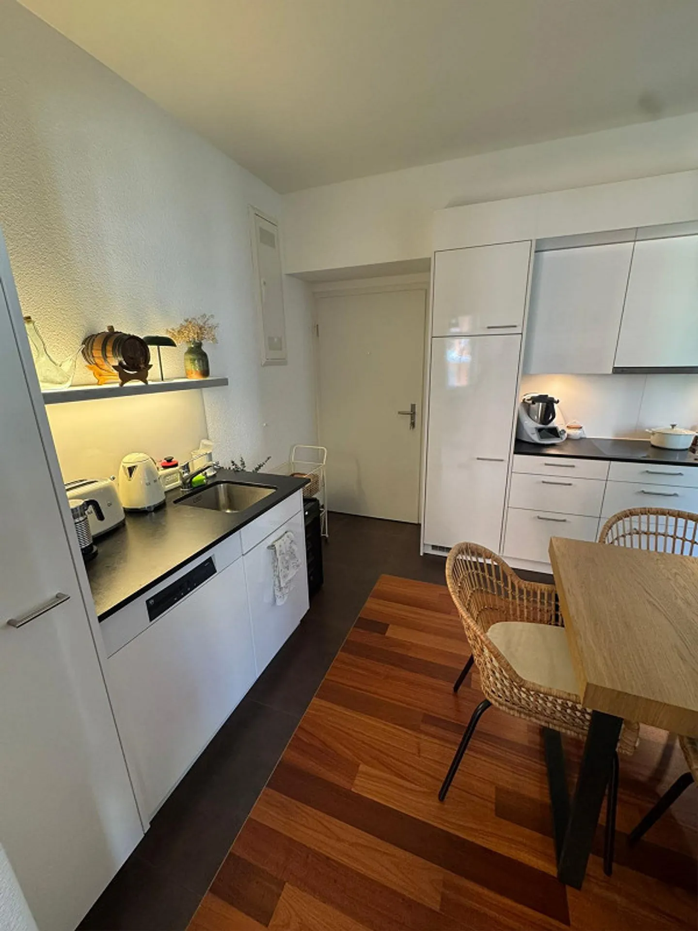 Charmante 2.5 Wohnung in Zürich - Photo 3 of 20