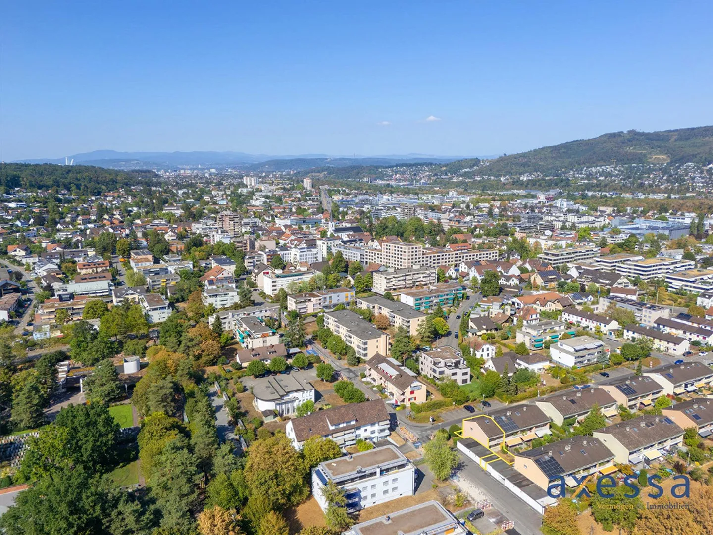 5-Zimmer-Reiheneckhaus mit Garten in Reinach BL - Foto 4 von 8