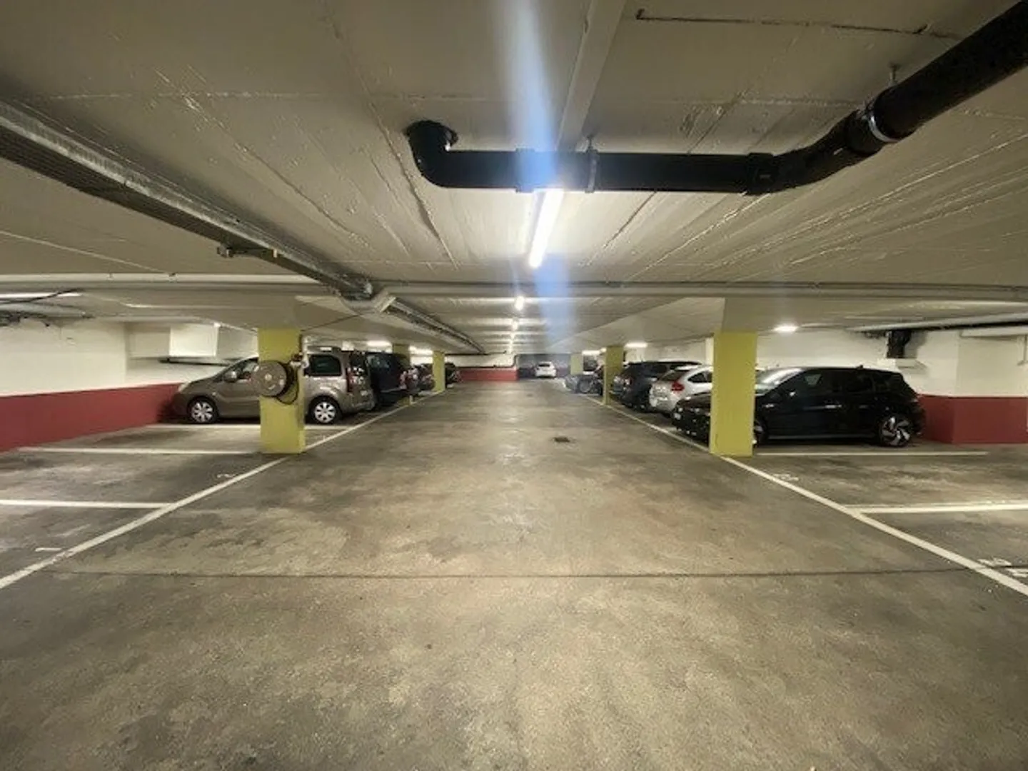 Einstellplatz im Gundeli zu vermieten - Foto 1 von 1