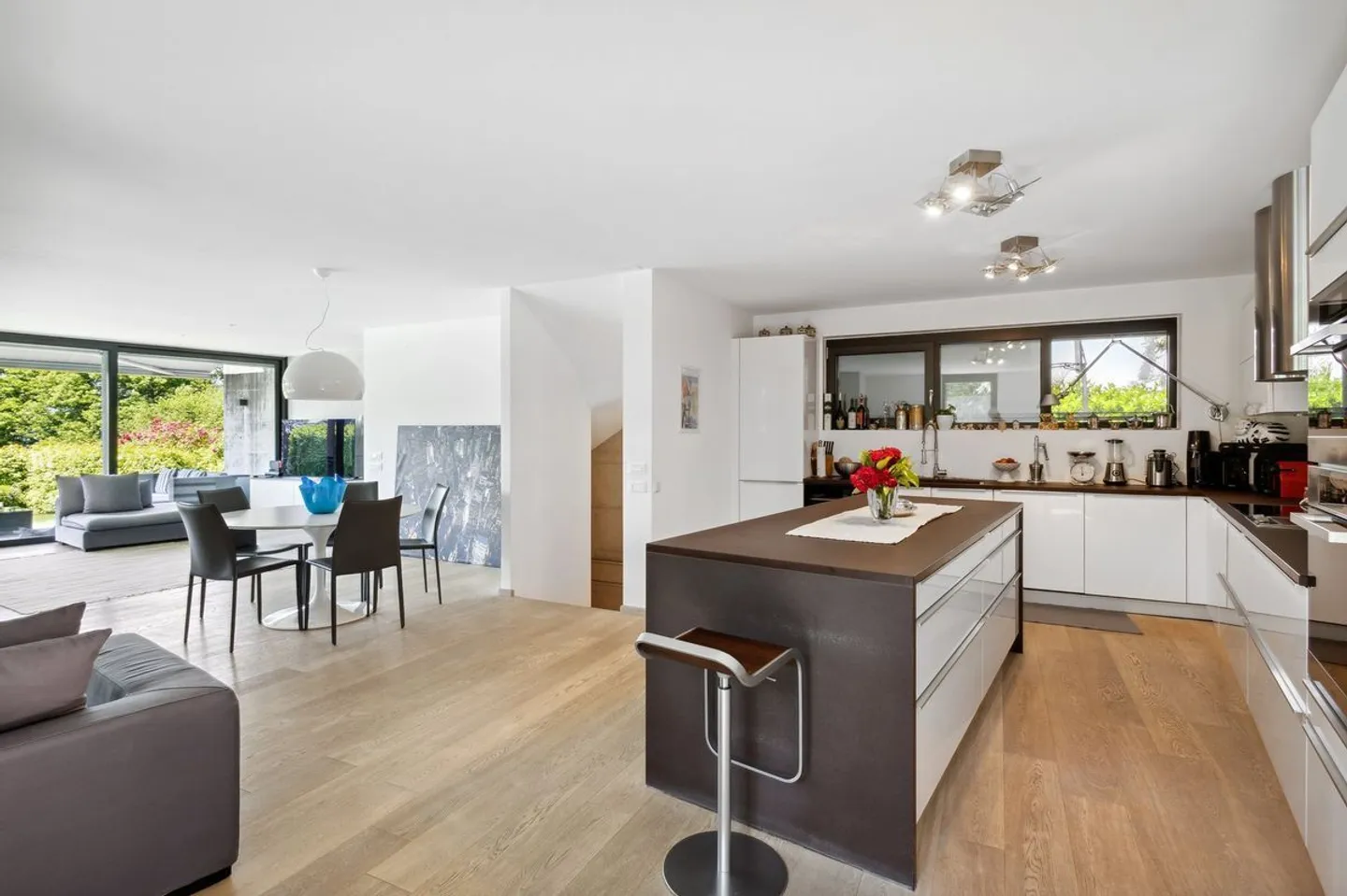 Design & Comfort with pool in Cureggia - Photo 5 of 10