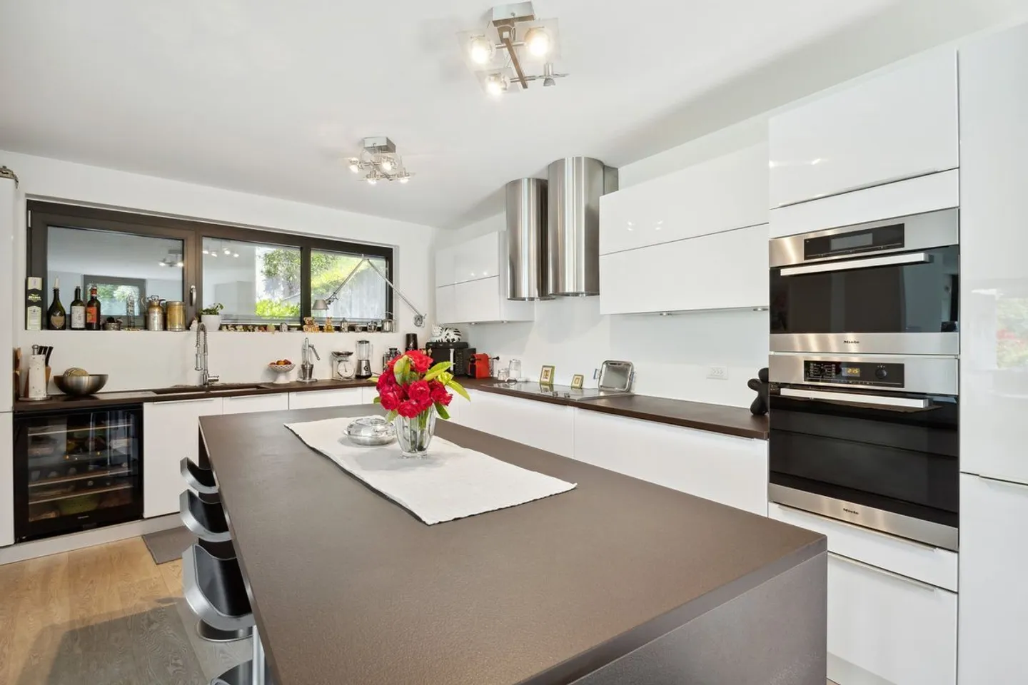 Design & Comfort with pool in Cureggia - Photo 6 of 10