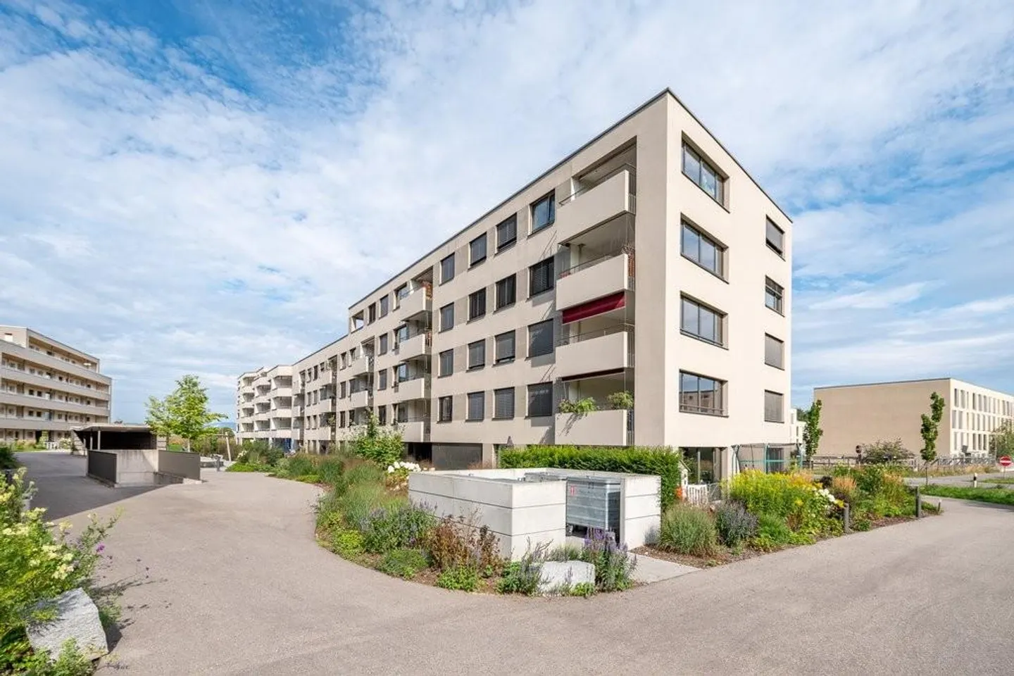Moderne und helle Wohnung in Staufen - Photo 1 of 8