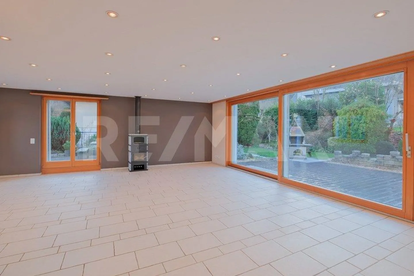 Maison 6.5 pièces - Photo 3 sur 13