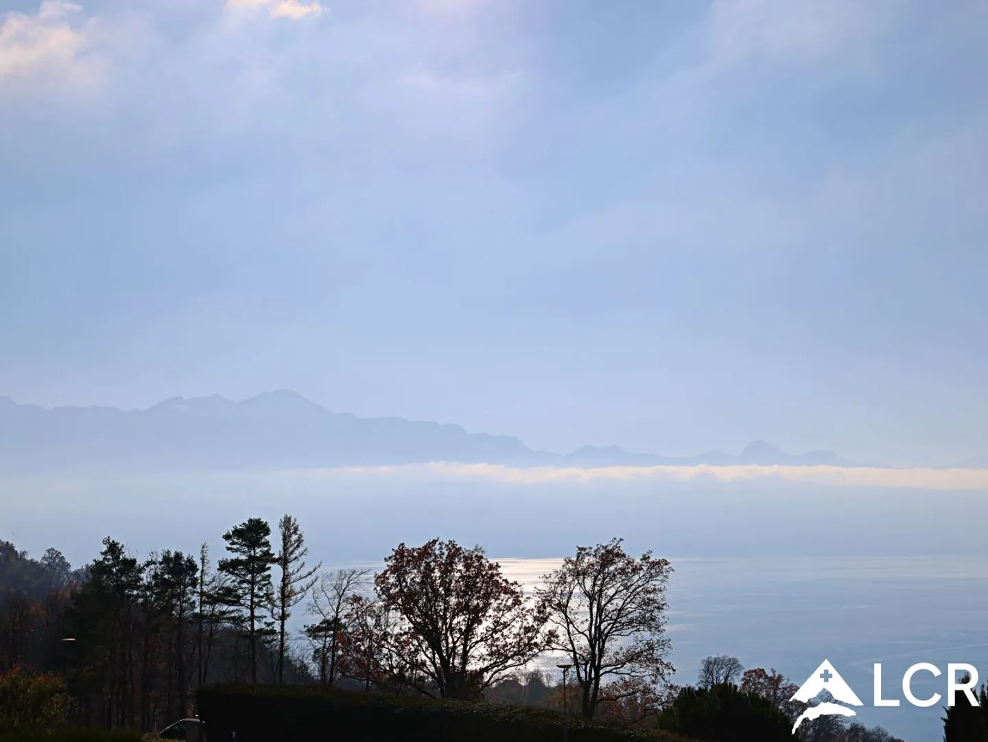 Magnifico appartamento 4p / 2 camere / Vista mozzafiato sul lago e sulle montagne - Foto 10 di 12