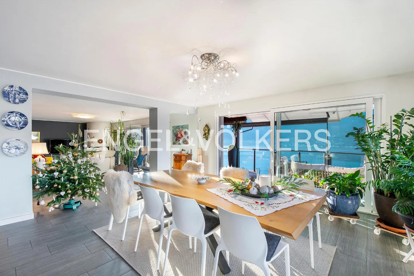 Villa avec vue spectaculaire sur le lac (2) - Photo 6 sur 22