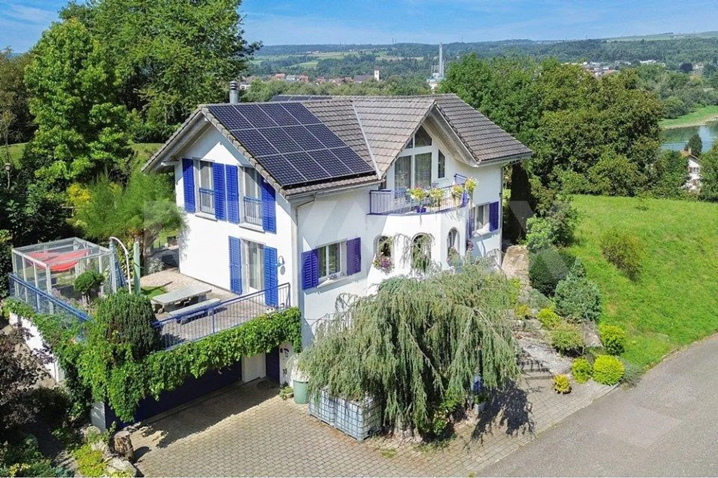 Maison 6.5 pièces - Photo 1 sur 13