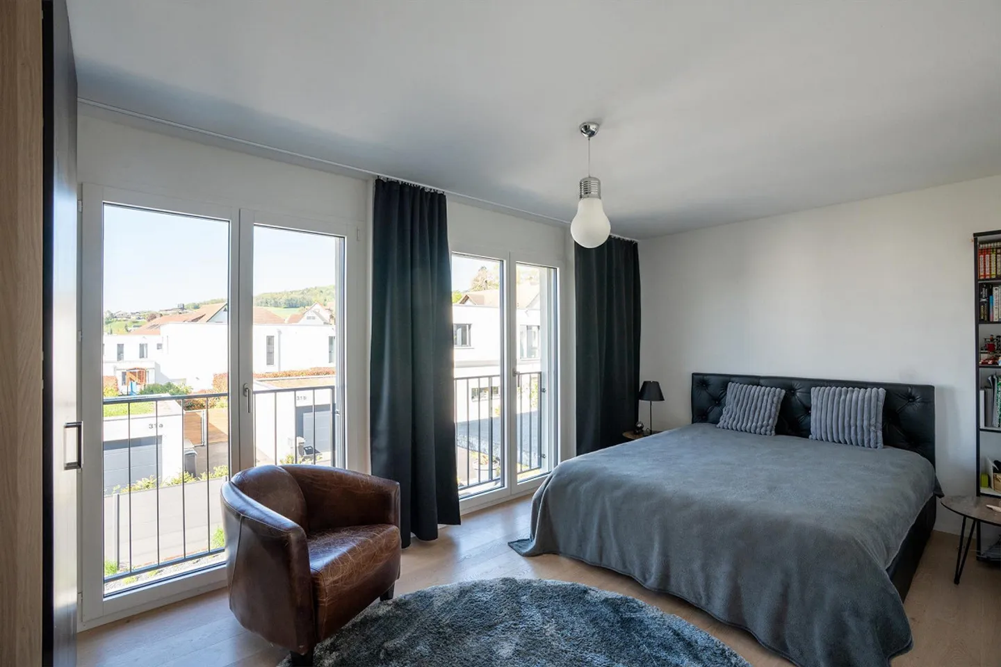 Luxuriöses Einfamilienhaus mit privater Garten-Oase - Foto 15 von 23