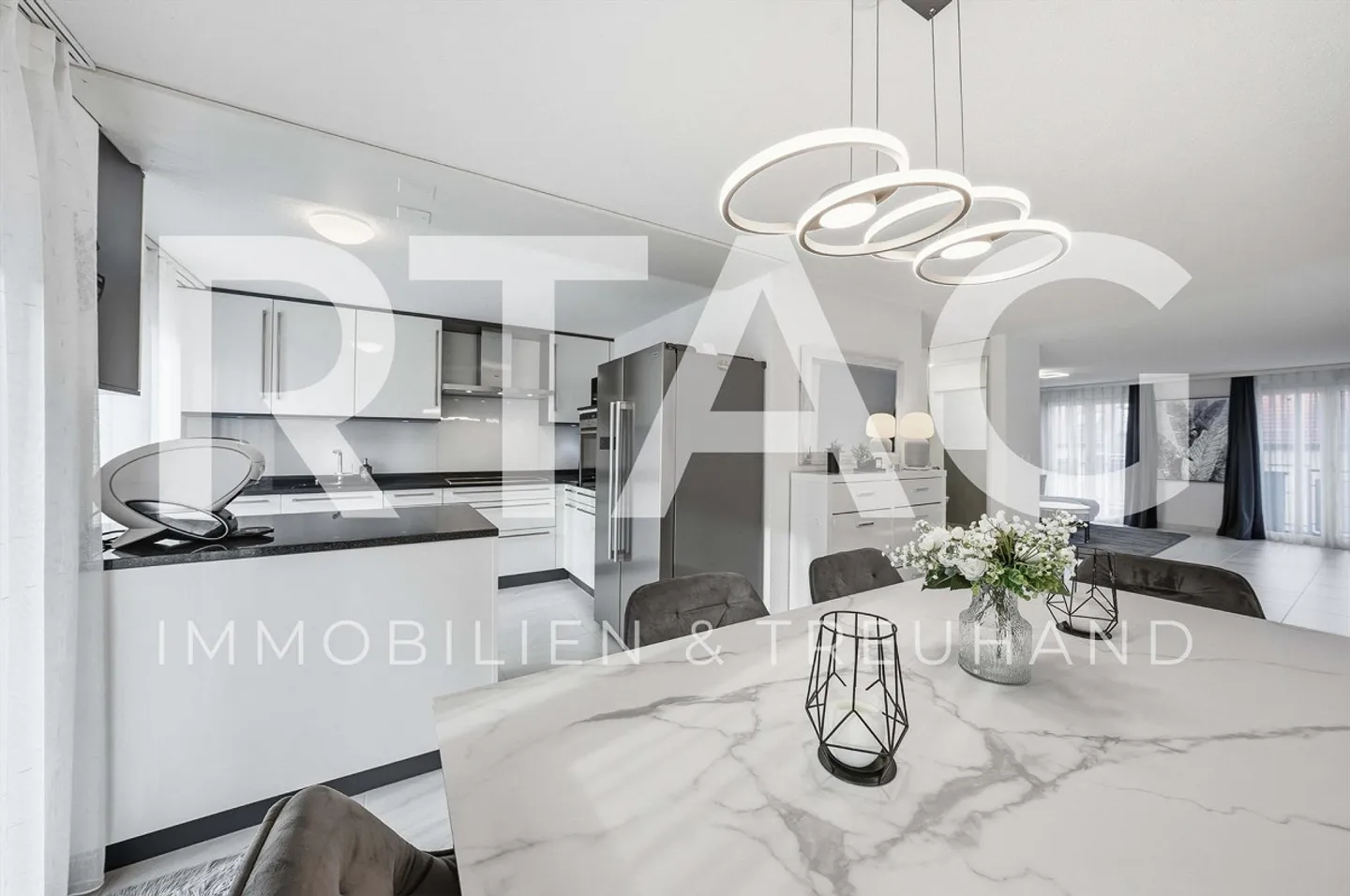 Charmante 4.5-Zimmer-Wohnung - Foto 1 von 11