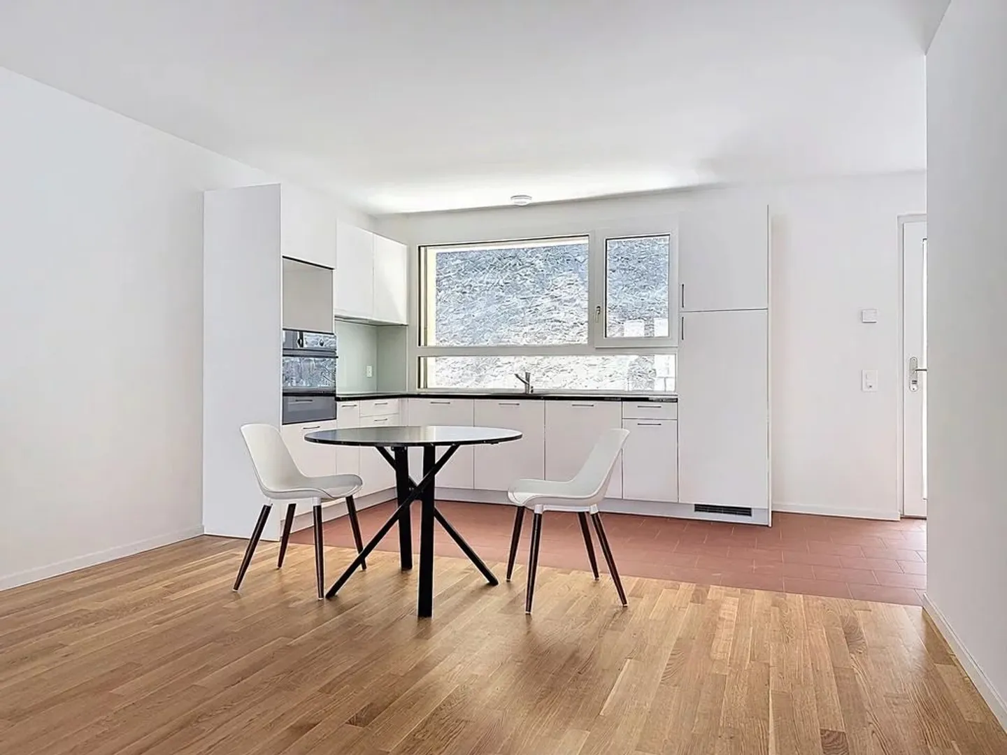 Charmante 3.5 Zimmer Wohnung - Foto 1 von 9