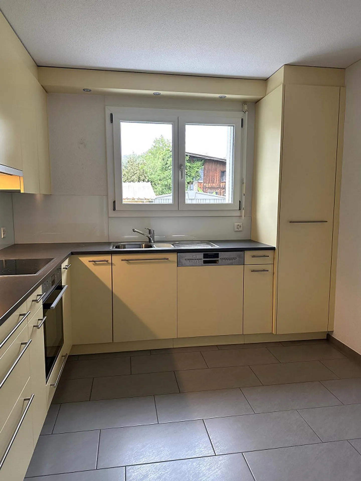 Charmante Wohnung in Büron - Foto 2 von 10