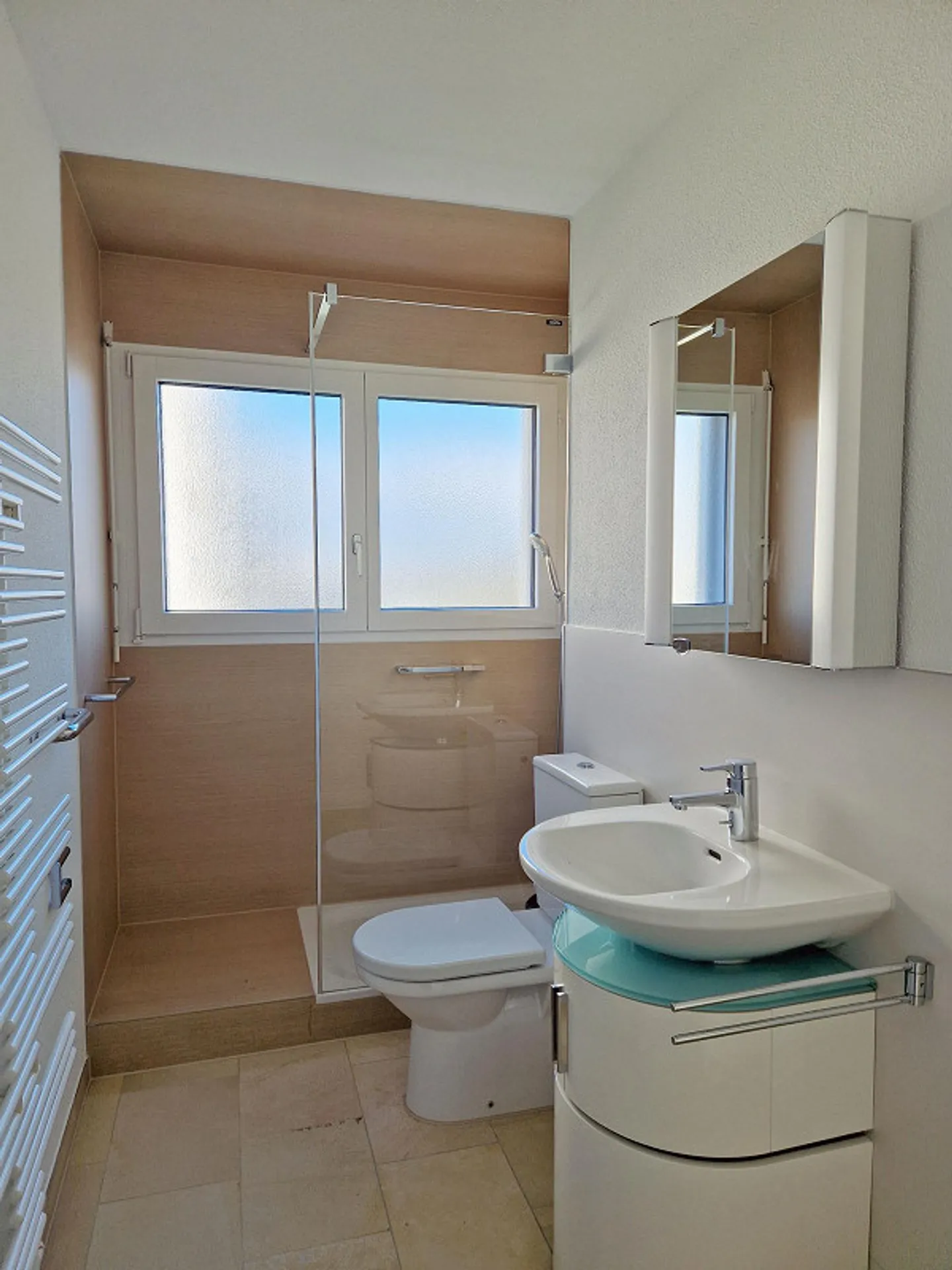 Appartement lumineux avec vue imprenable - Photo 9 sur 15