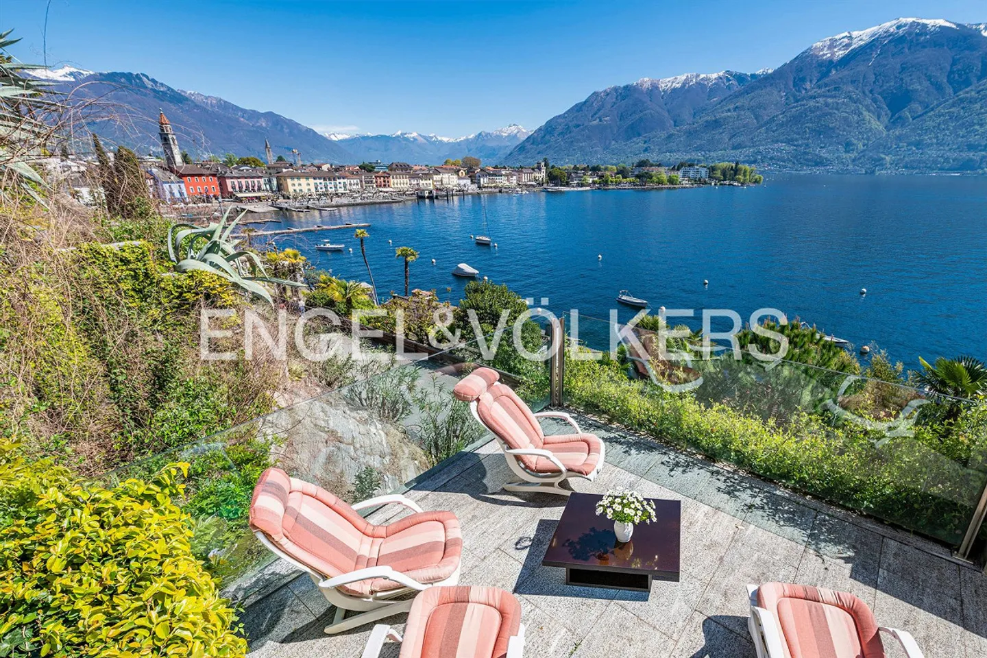 Oasis de bien-être exclusive avec vue sur le lac (25) - Photo 1 sur 8