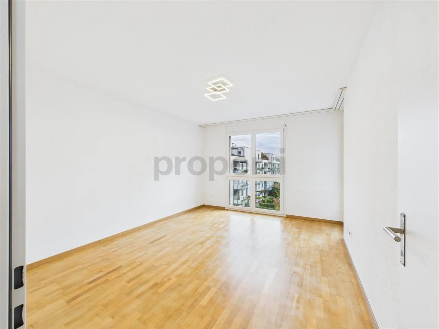 Appartamento elegante di 3,5 locali in posizione ricercata a Zurigo - Foto 7 di 12