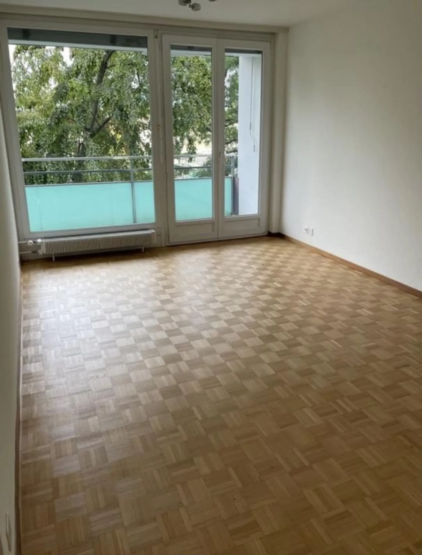 MIETÜBERNAHME - SUPERB 3-ZIMMER WOHNUNG IN CHÂTELAINE - Foto 8 von 10