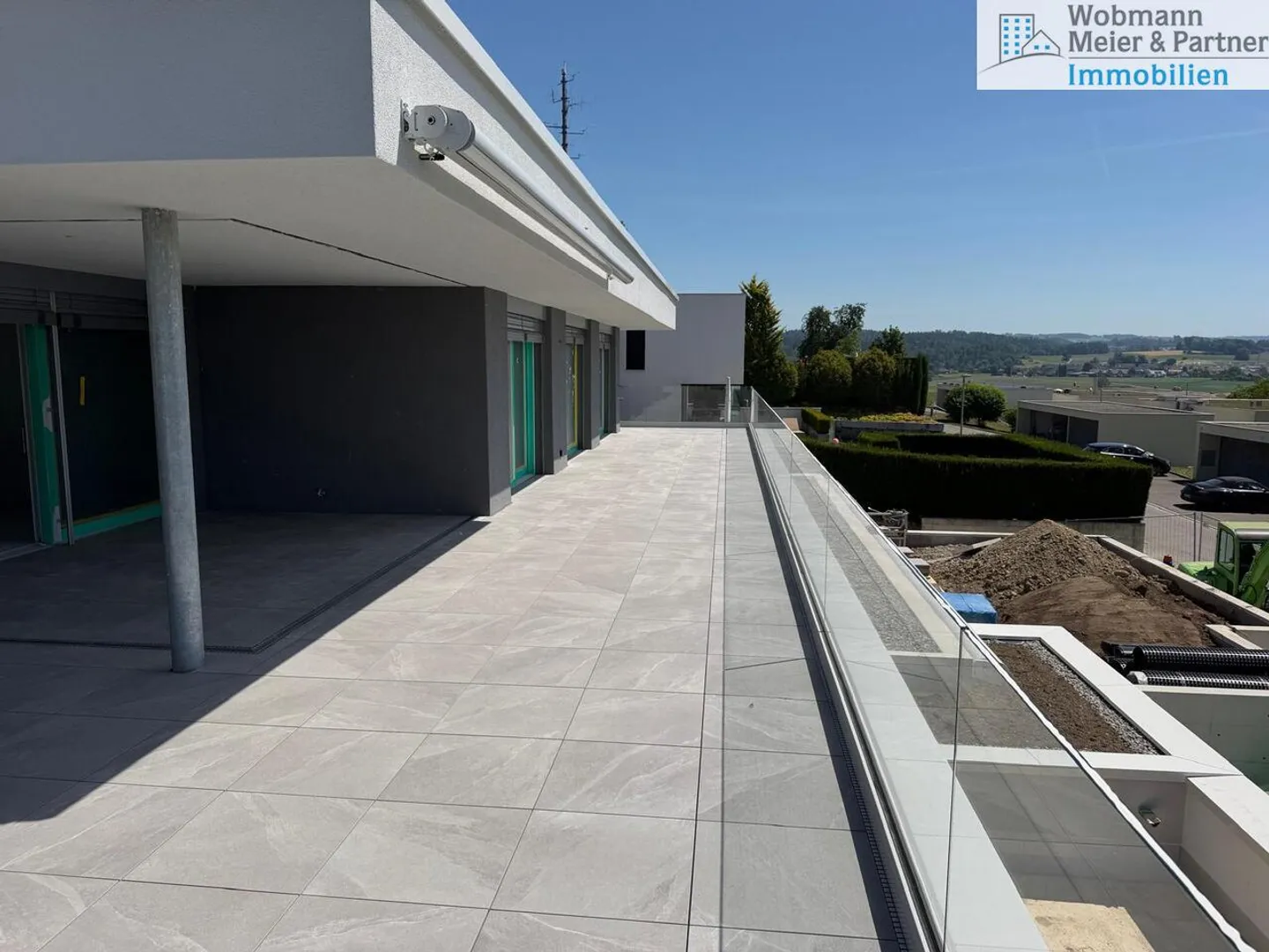Luxuriöse Attikawohnung mit Terrasse - Foto 1 von 9