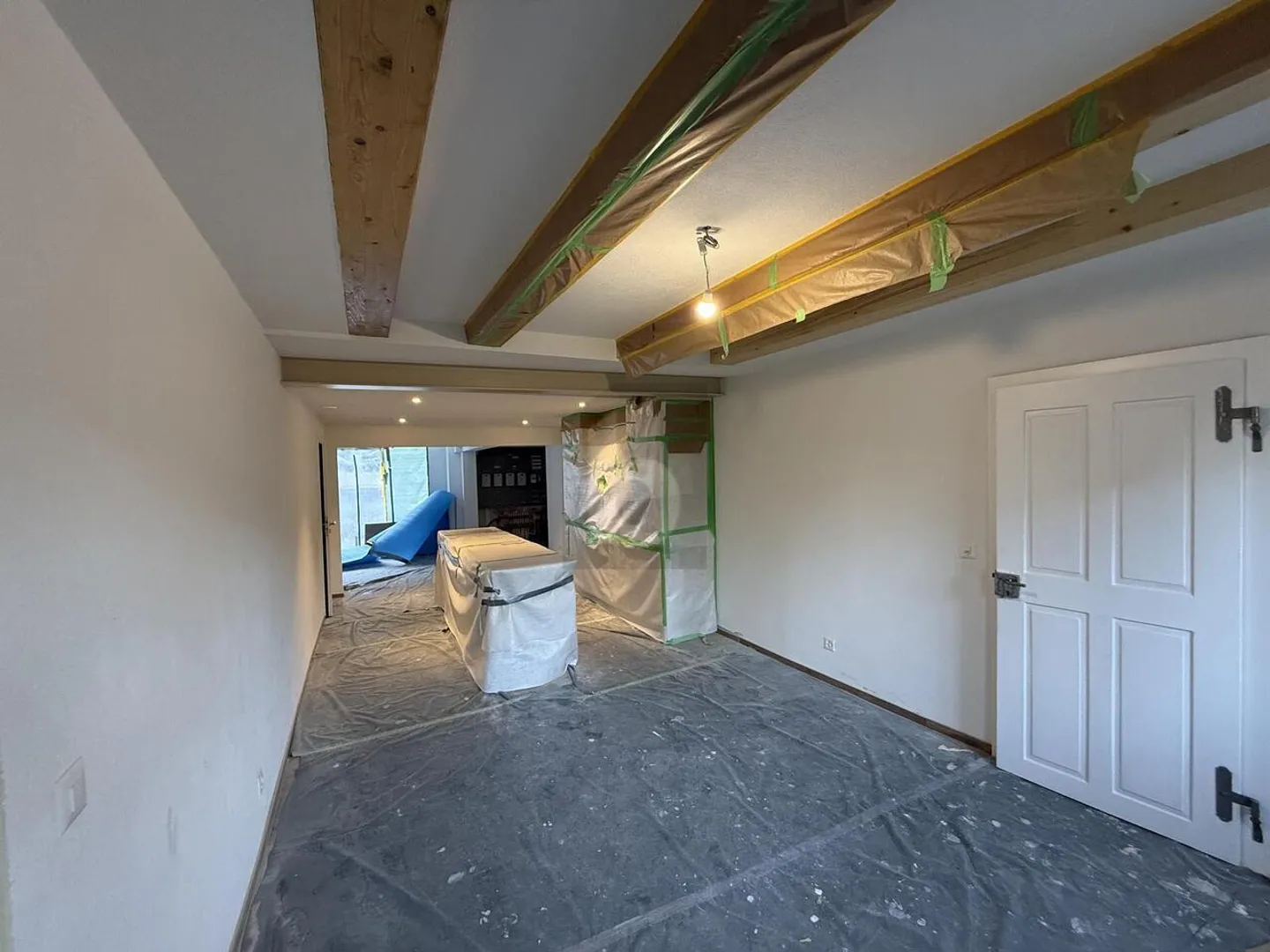 MODERNE, BAIGNÉE DE LUMIÈRE & AVEC ACCÈS AU JARDIN - Photo 2 sur 6