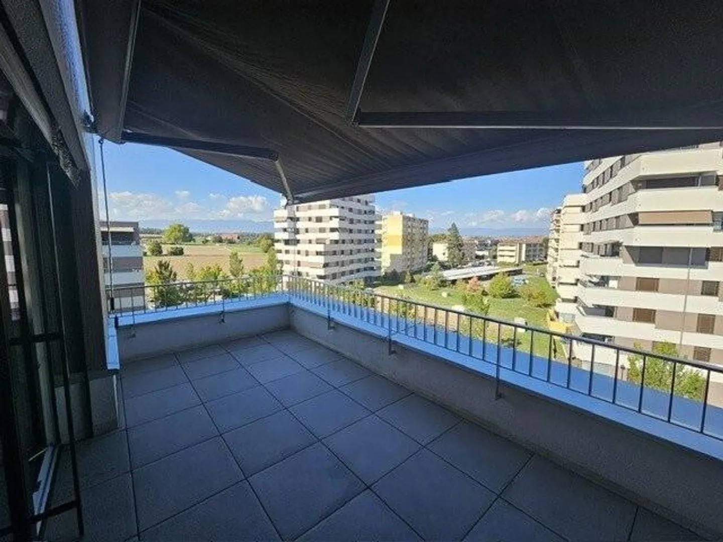 Joli appartement de 4.5 pièces au 4ème - Photo 6 sur 6