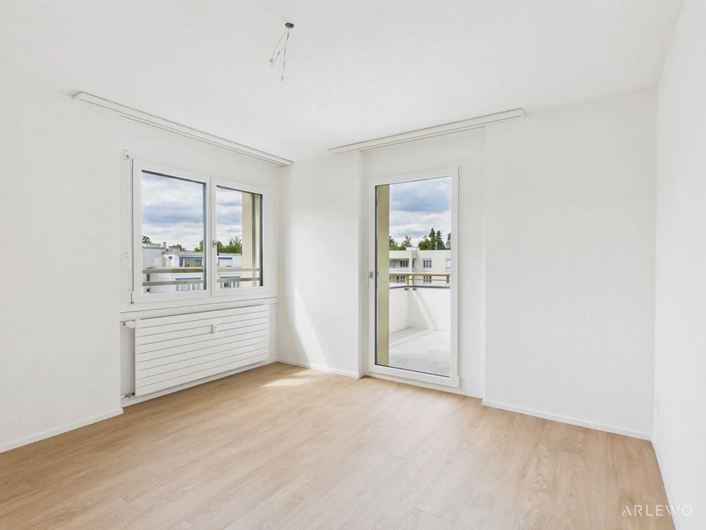 Appartement en attique avec vue - vue panoramique sur les montagnes et le lac - Photo 9 sur 13