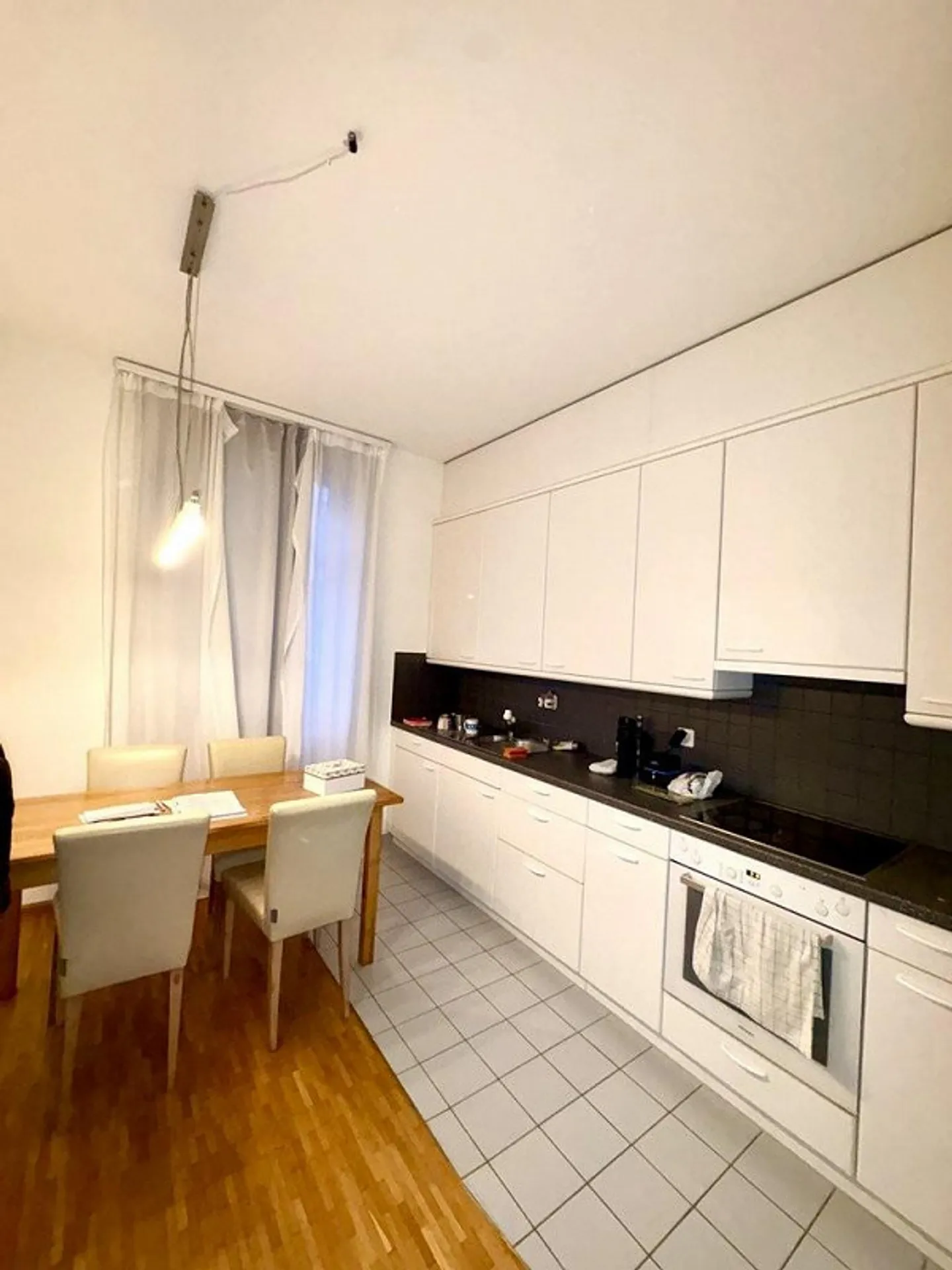 Appartement charmant dans un emplacement central à Bâle - Photo 2 sur 4