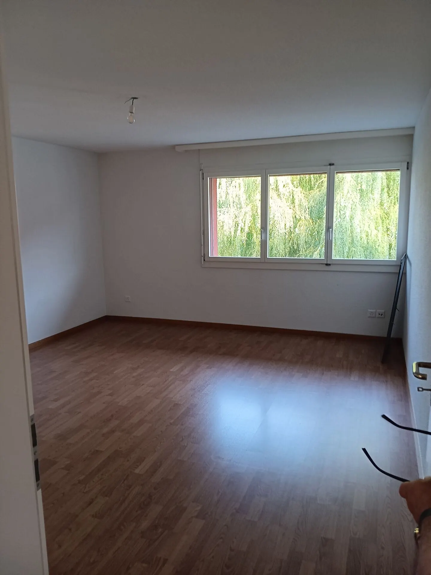 Ampio, moderno appartamento con balcone - Foto 8 di 16