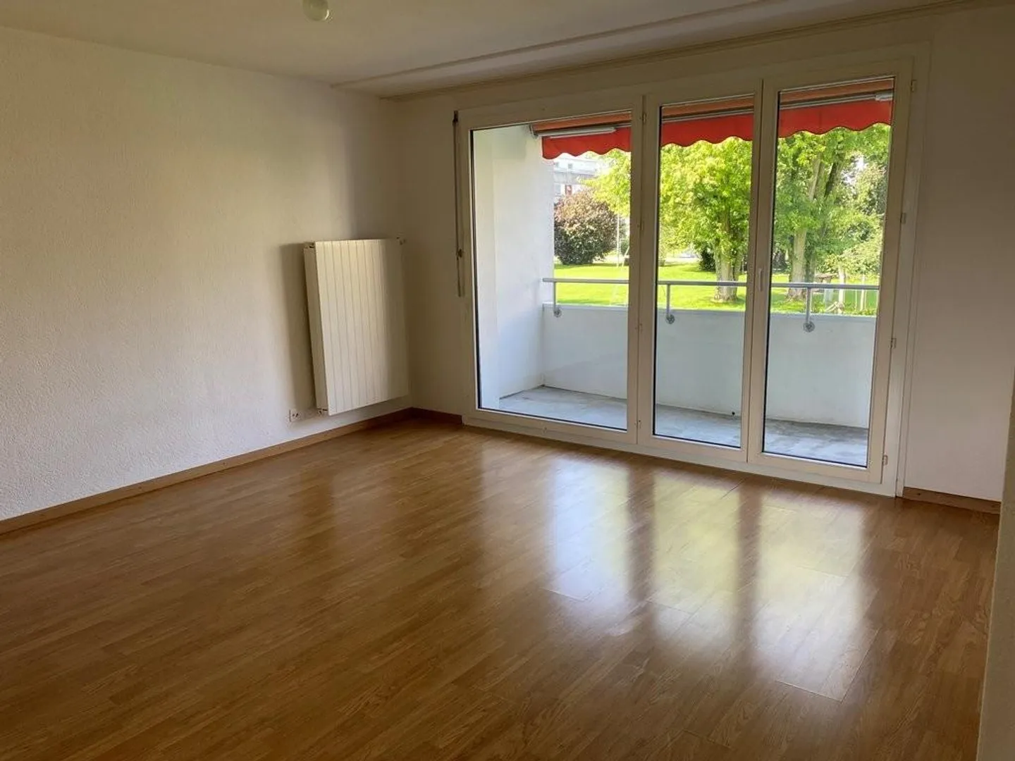 Charmante Wohnung in Aarberg - Foto 2 von 7