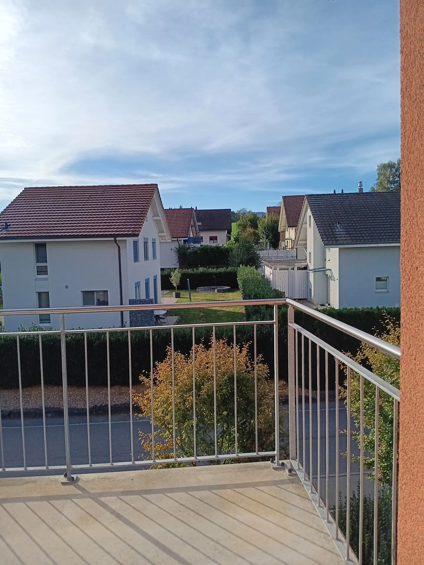 Ampio, moderno appartamento con balcone - Foto 14 di 16